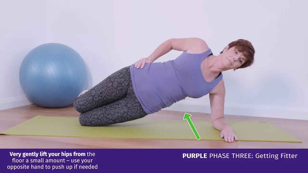 Kobieta wykonująca pozę jogi